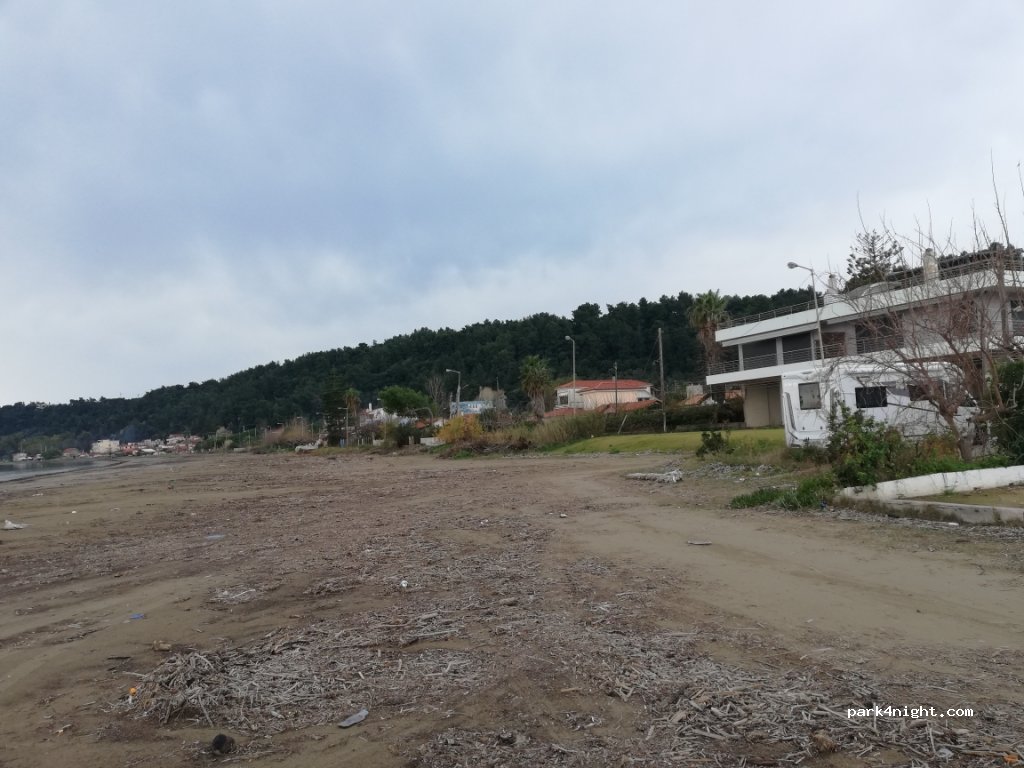 (270 67) Katakolo - Unnamed Road — foto 2