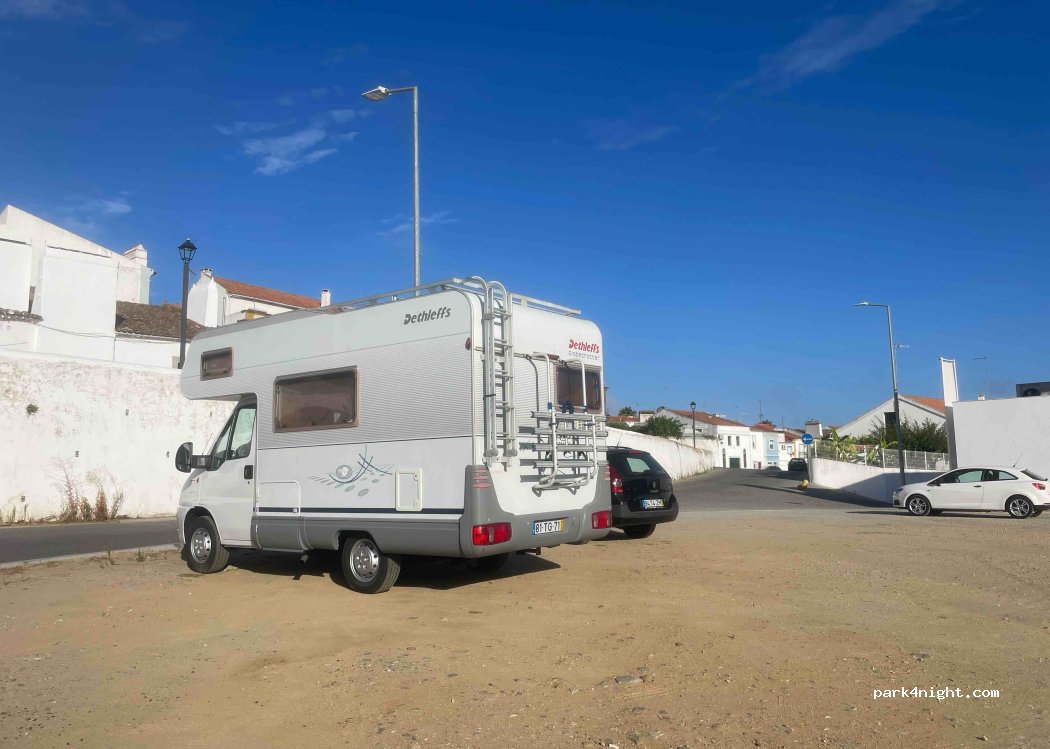 (7050-225) Montemor-o-Novo - 50 Rua Dom Vasco — foto 4