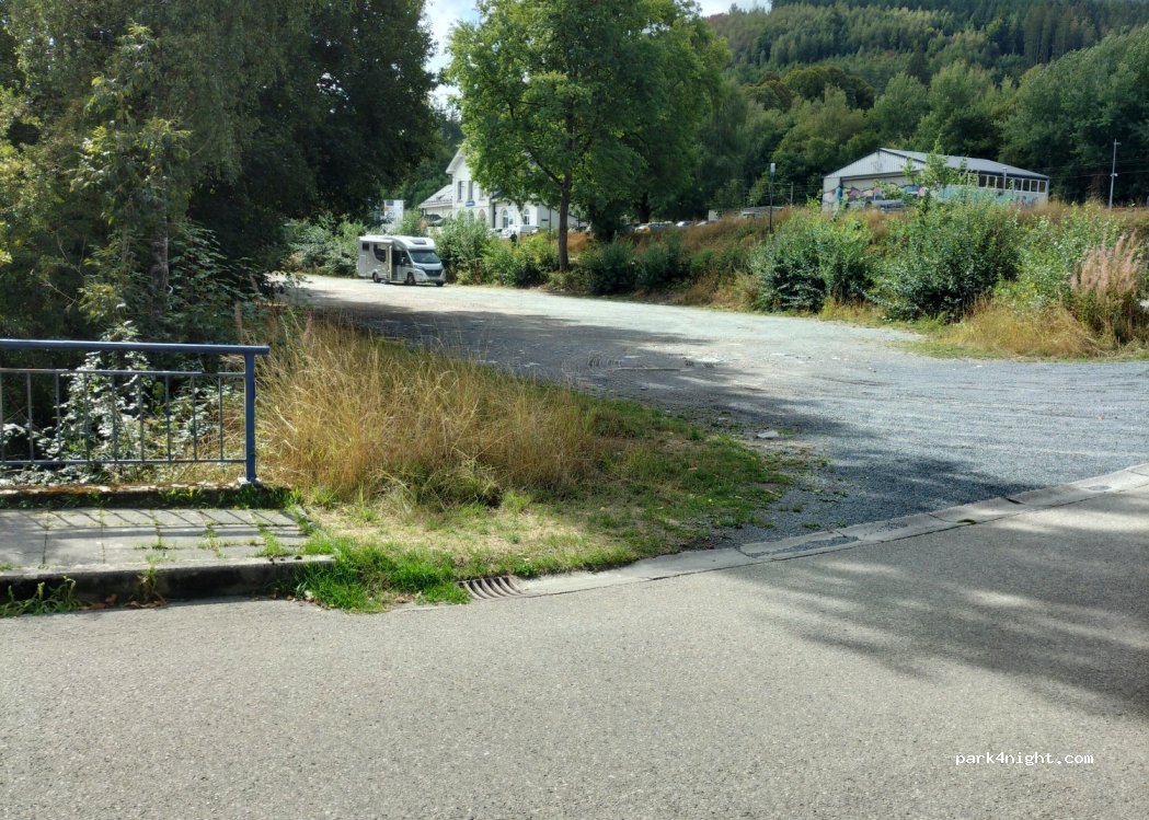(6690) Vielsalm - 5/Z Rue de la Station — foto 2