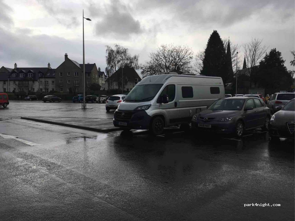 (EH45 8EJ) Peebles - 3 Station Bank — foto 2