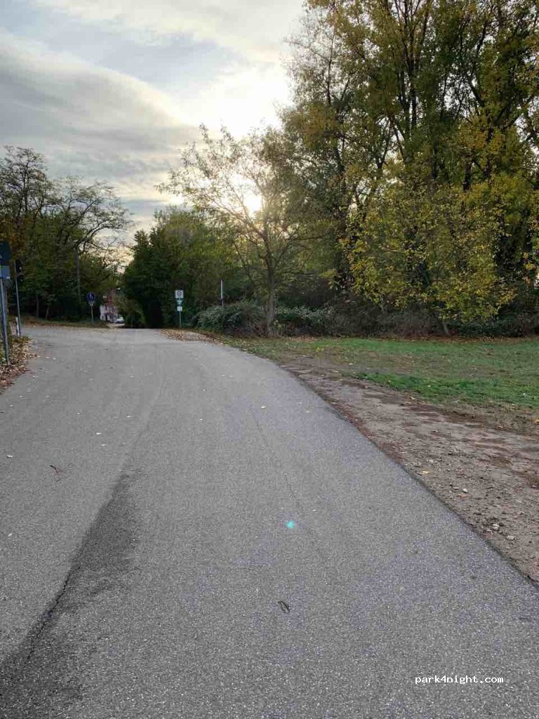 (68766) Hockenheim - 23 Hinter den Bergen — foto 3