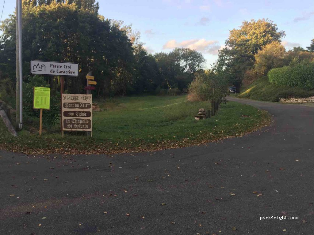 (53270) Saint-Pierre-sur-Erve - 6 Le Bourg — foto 2