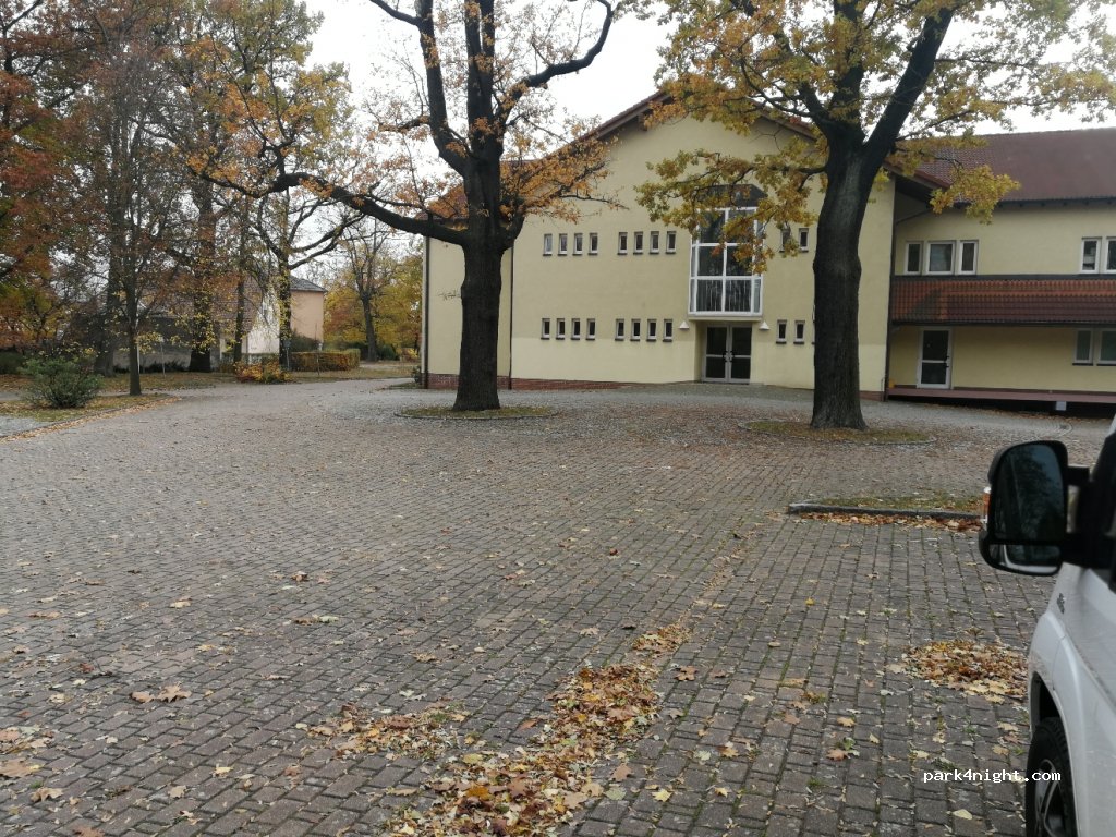 (02953) Bad Muskau - 39 Köbelner Straße — foto 2