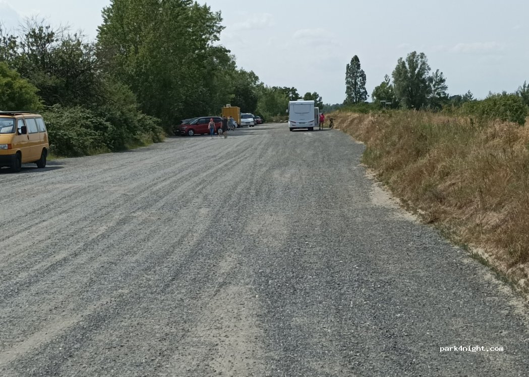 (04435) Schkeuditz - 1-5 ROBA Straße — foto 3
