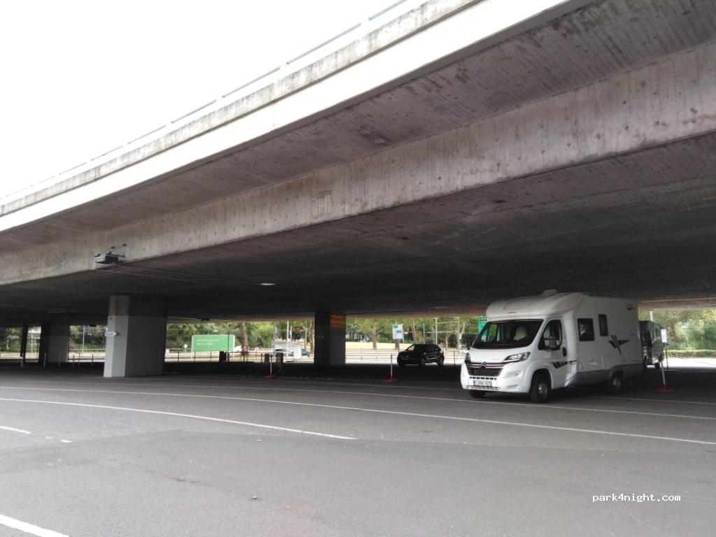 (51063) Köln - Deutz-Mülheimer-Straße 132 — foto