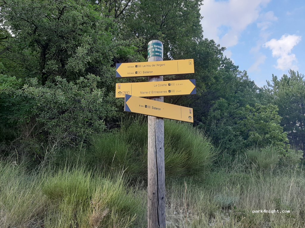 (04200) Sisteron - sans nom — foto 2