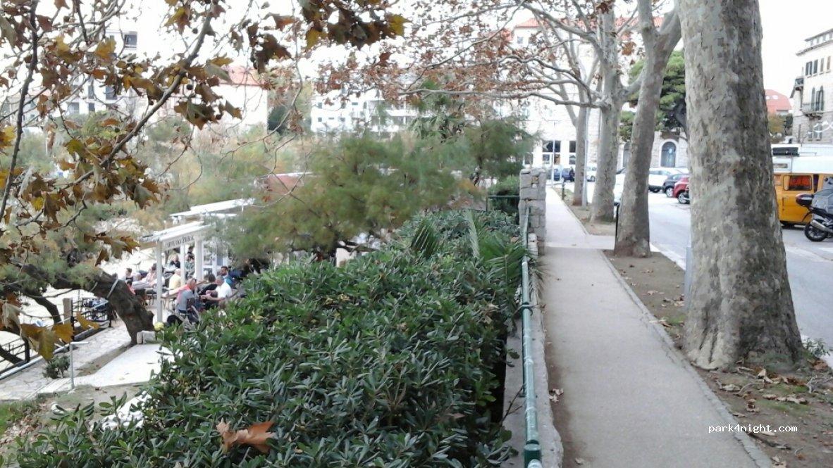 (21000) Split - 5 Šetalište Petra Preradovića — foto 2