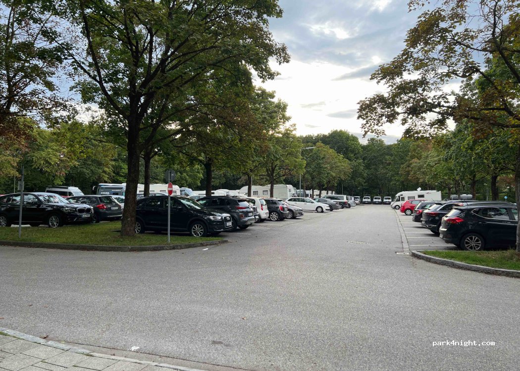 (80805) München - 214 Ungererstraße — foto