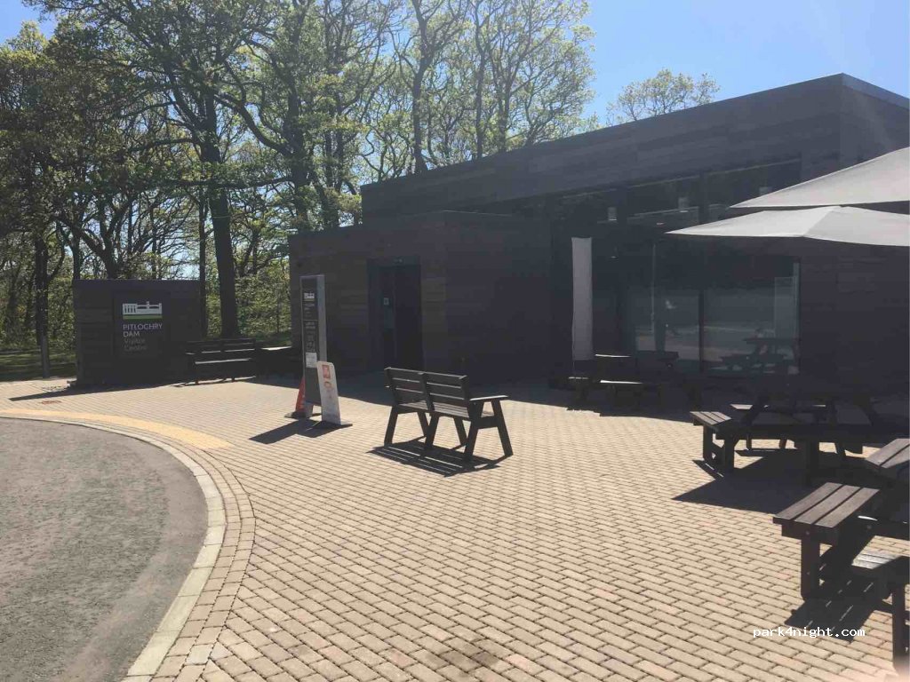 (PH16 5AP) Pitlochry - Armoury Road — foto