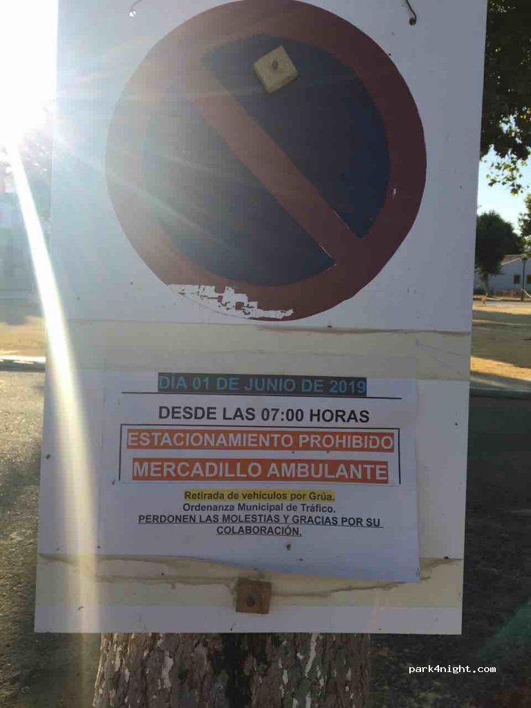 (41800) Sanlúcar la Mayor - 6 Avenida Príncipe de España — foto 2