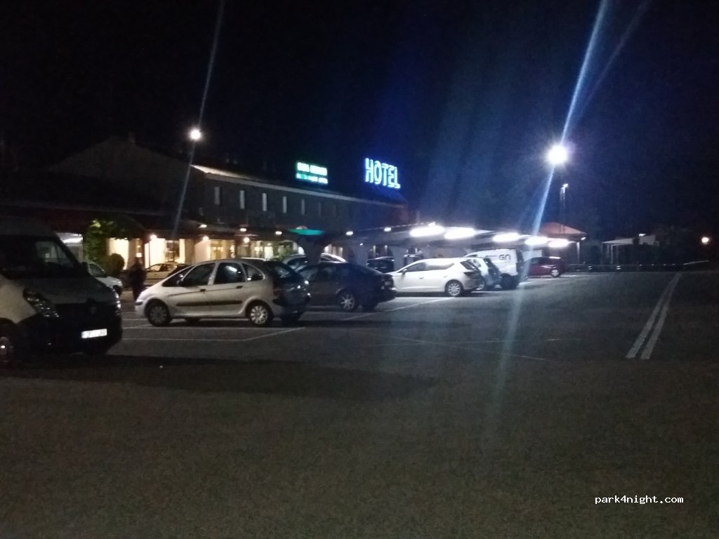 (02600) Villarrobledo - 9 Carretera San Clemente — foto 2