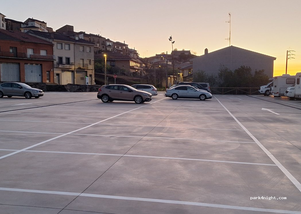 (49220) Fermoselle - 15 Avenida del General Franco — foto 4
