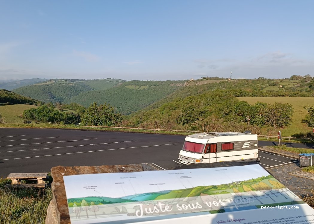 (15500) Massiac - Unnamed Road — foto 3