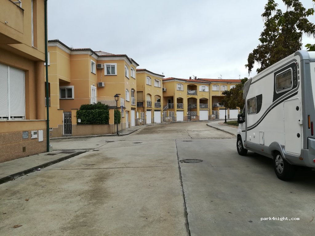 (10800) Coria - 12 Calle Atarazanas — foto 2
