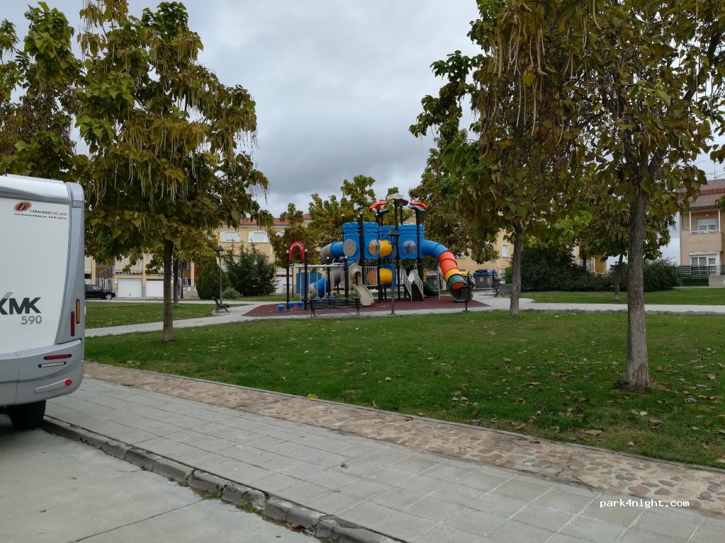 (10800) Coria - 12 Calle Atarazanas — foto 3