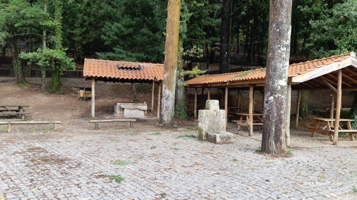 (4860) Cabeceiras de Basto - 137 Rua Vinha de Mouros — foto 2
