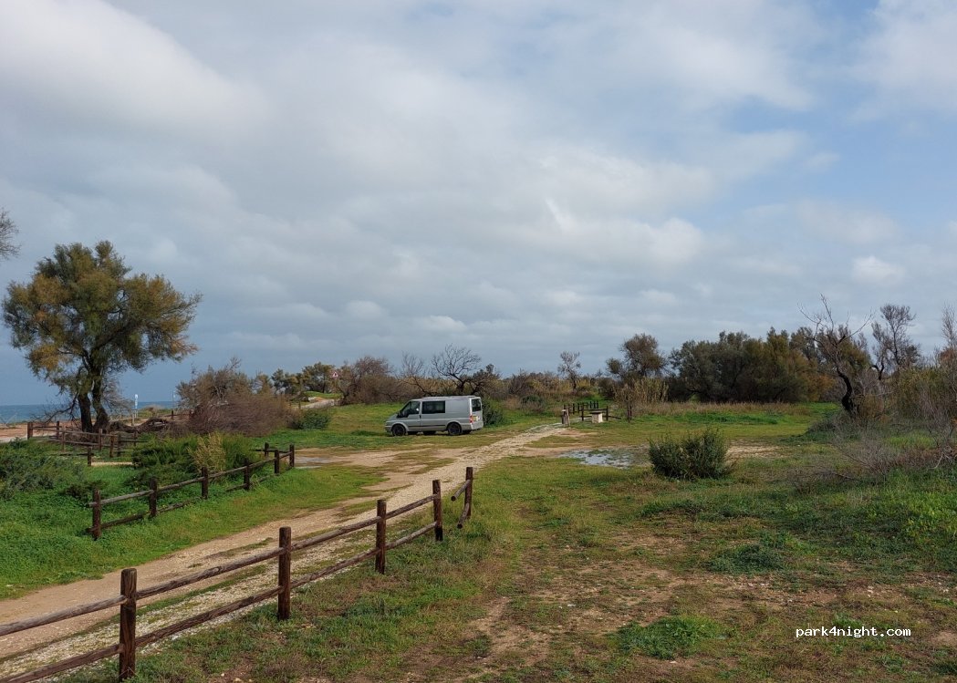 (72100) Brindisi - Via di Torre Testa — foto