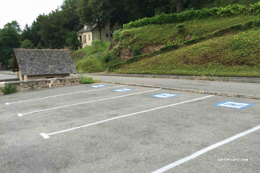 (12270) Najac - 2 La Planquette — foto