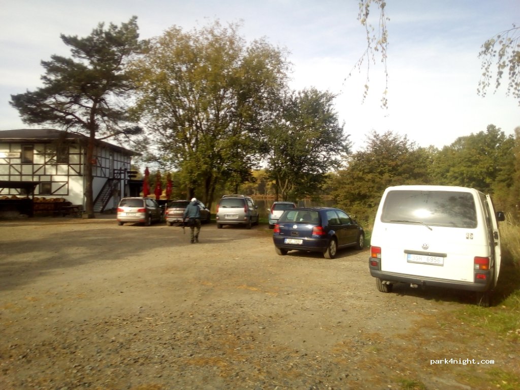 (284 01) Černíny - — foto