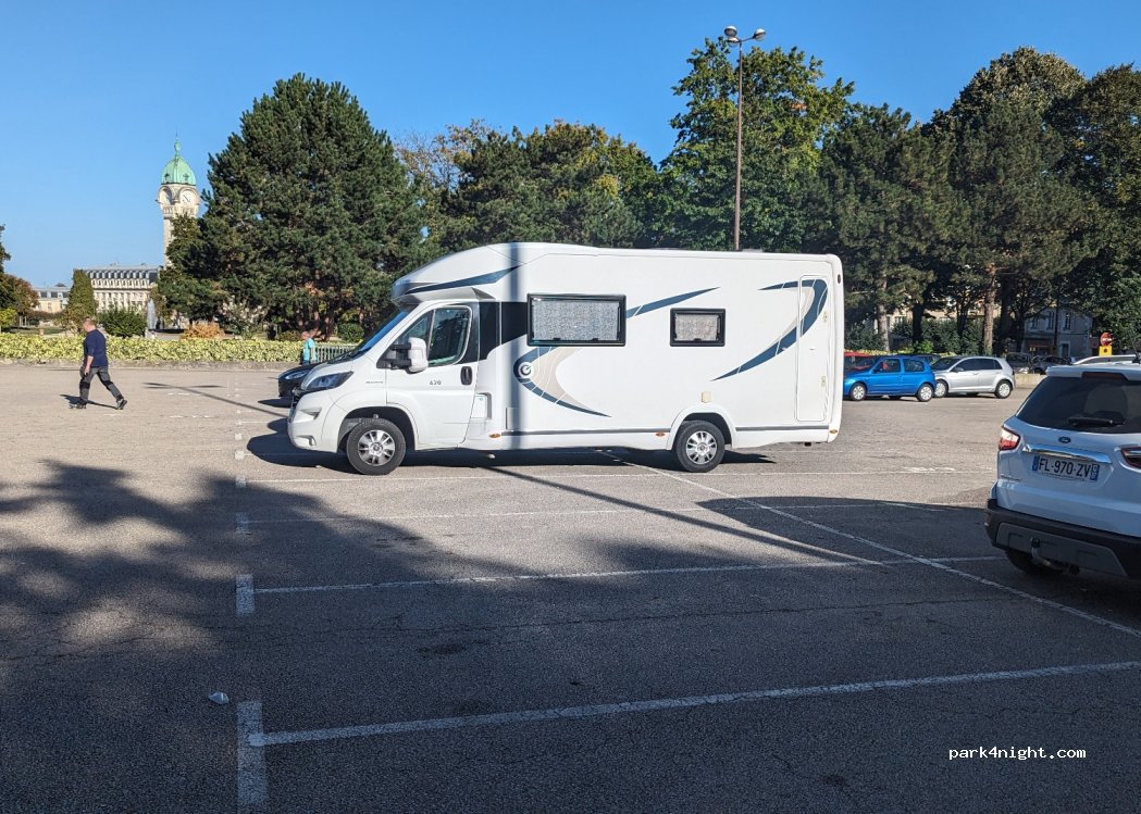 (87000) Limoges - 1 Avenue de la Libération — foto 2
