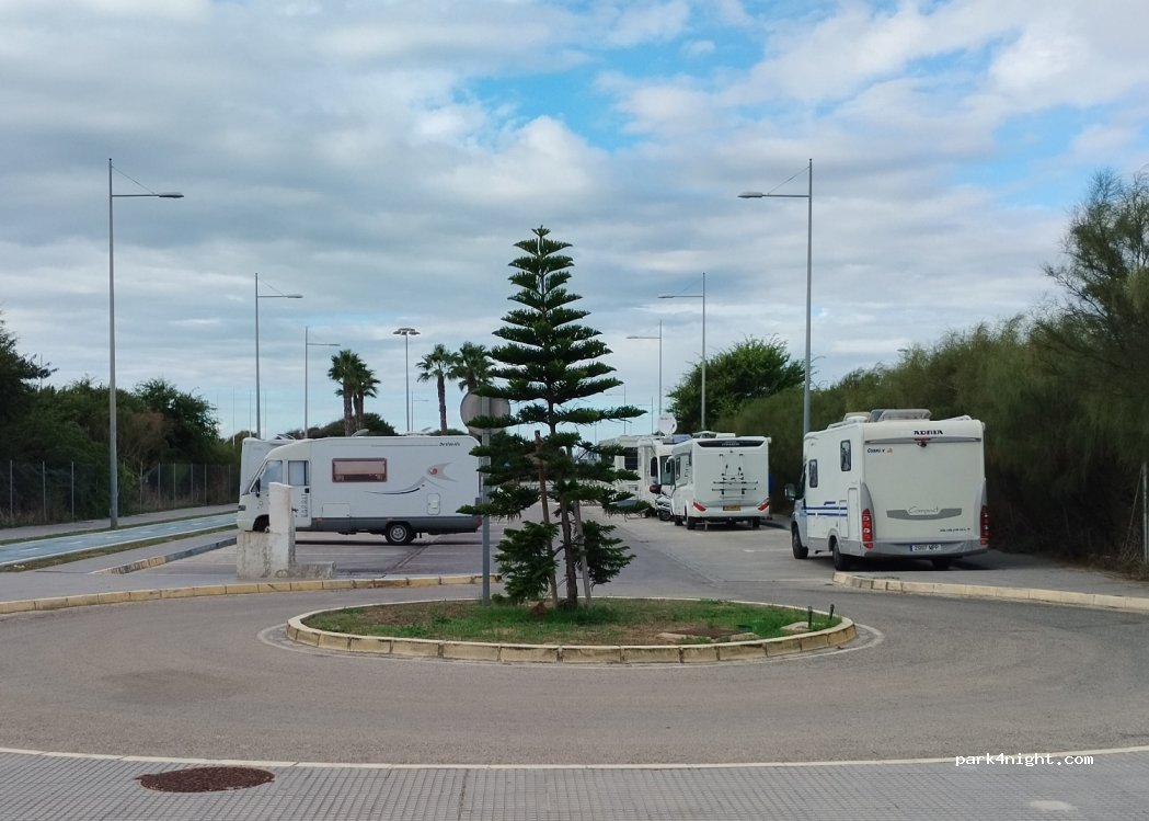 Punta Candor Area Autocaravanas — foto 4