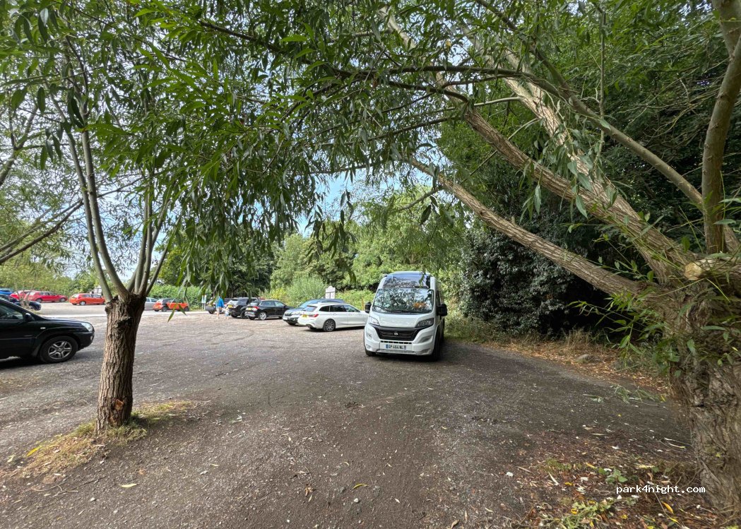 (SN3 1PT) Swindon - Unnamed Road — foto 4