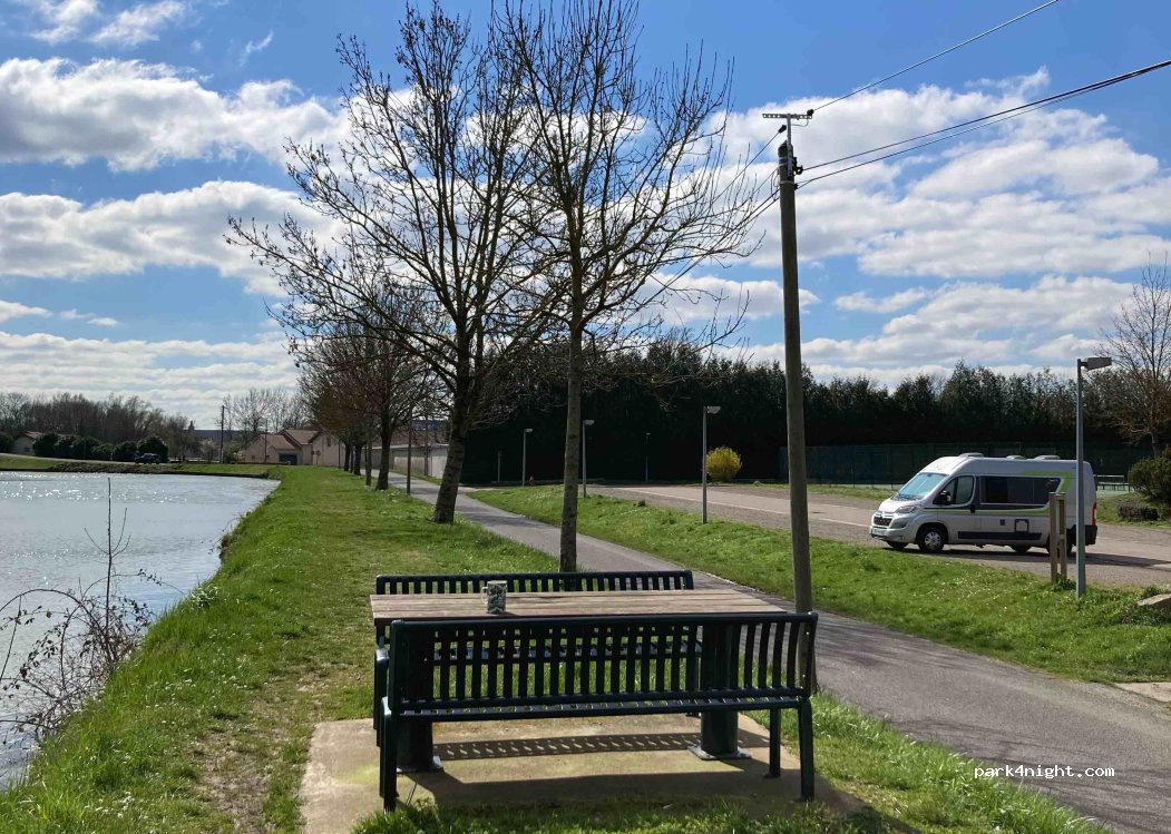 (55430) Belleville-sur-Meuse - Chemin du Pré la Perche — foto 4