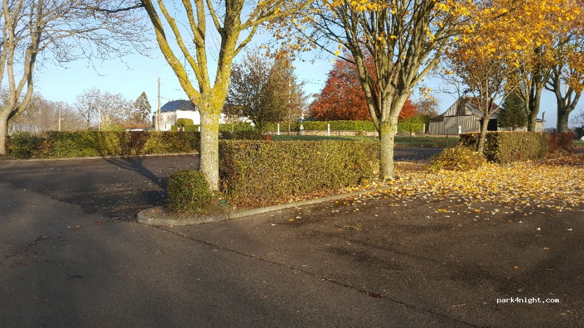 (49390) Parçay-les-Pins - 16 Rue des Moulins — foto 2