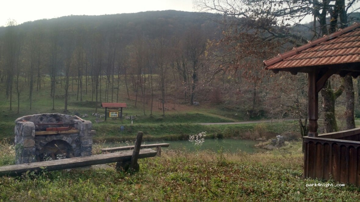 (47272) Drenovica Lipnička - Unnamed Road — foto