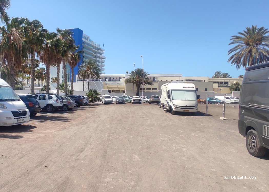 (35625) Morro Jable - 3 Avenida del Saladar — foto 2