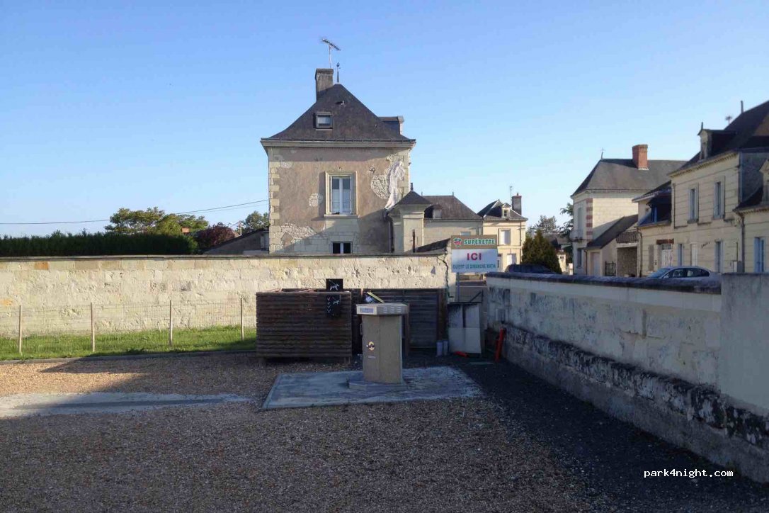(37140) Chouzé-sur-Loire - 21-25 Rue de l'Église — foto 2