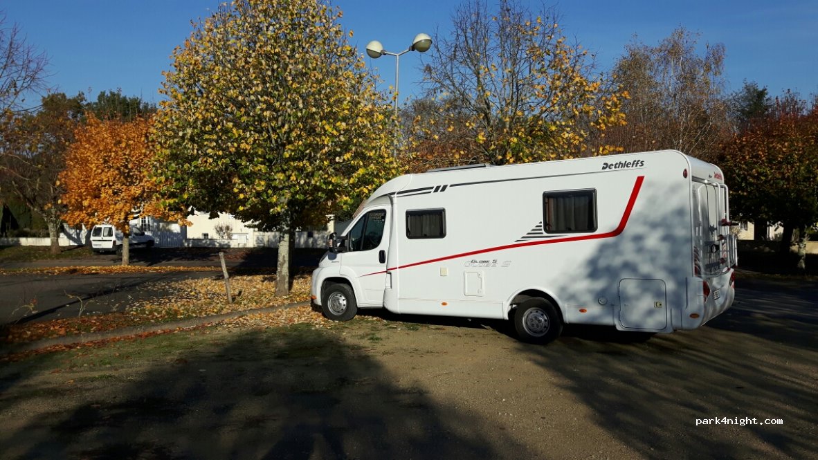 (16110) Marillac-le-Franc - 135 Rue de la Risotte — foto