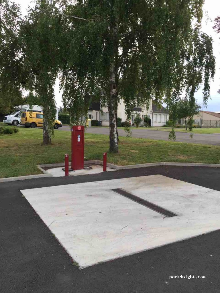 (86120) Les Trois-Moutiers - 5 Rue des Deniers — foto