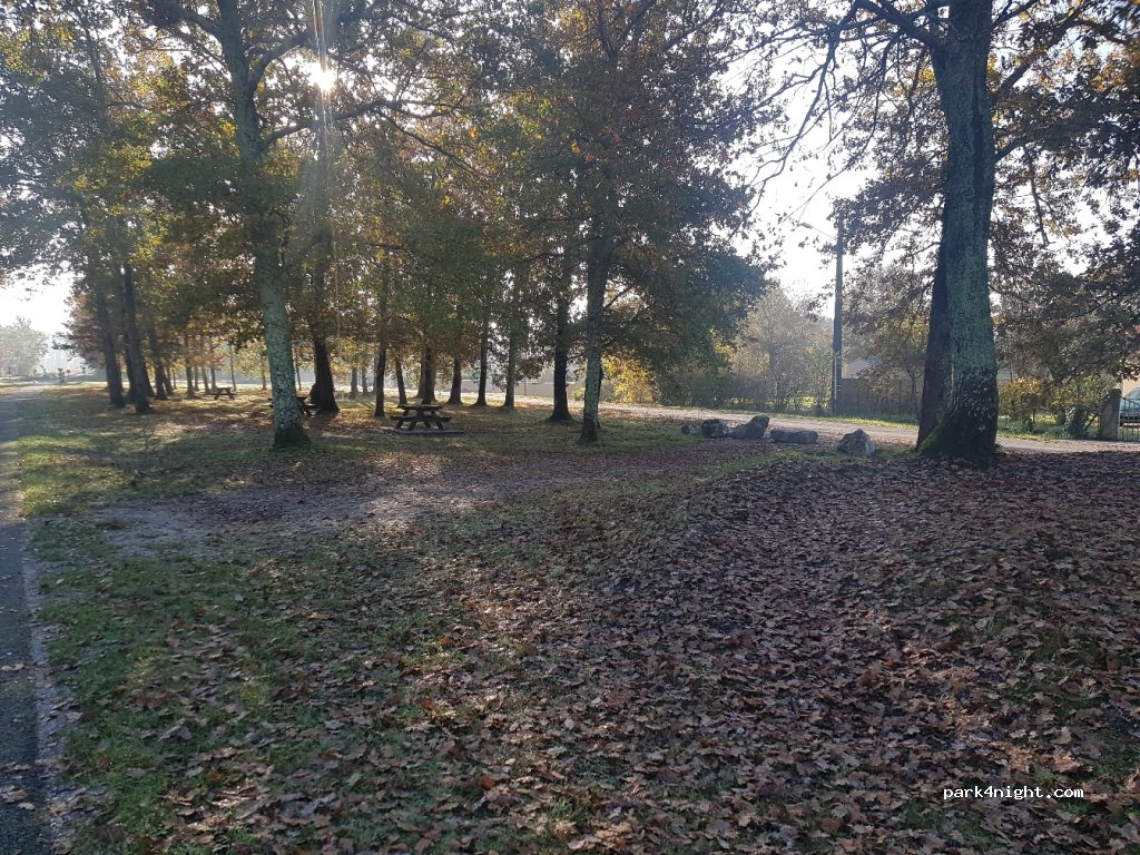 (33160) Salaunes - 4 Chemin de la Gare — foto