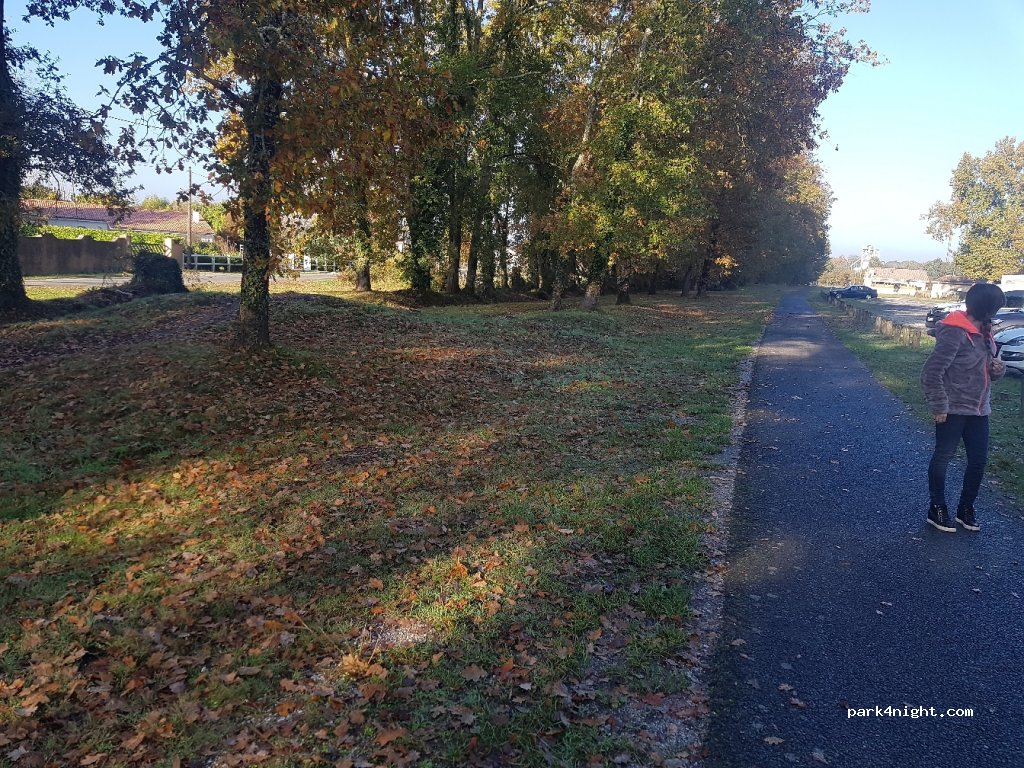 (33160) Salaunes - 4 Chemin de la Gare — foto 2
