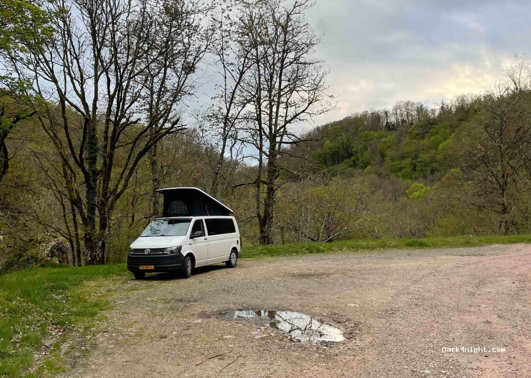 (71550) Roussillon-en-Morvan - D179 — foto 4