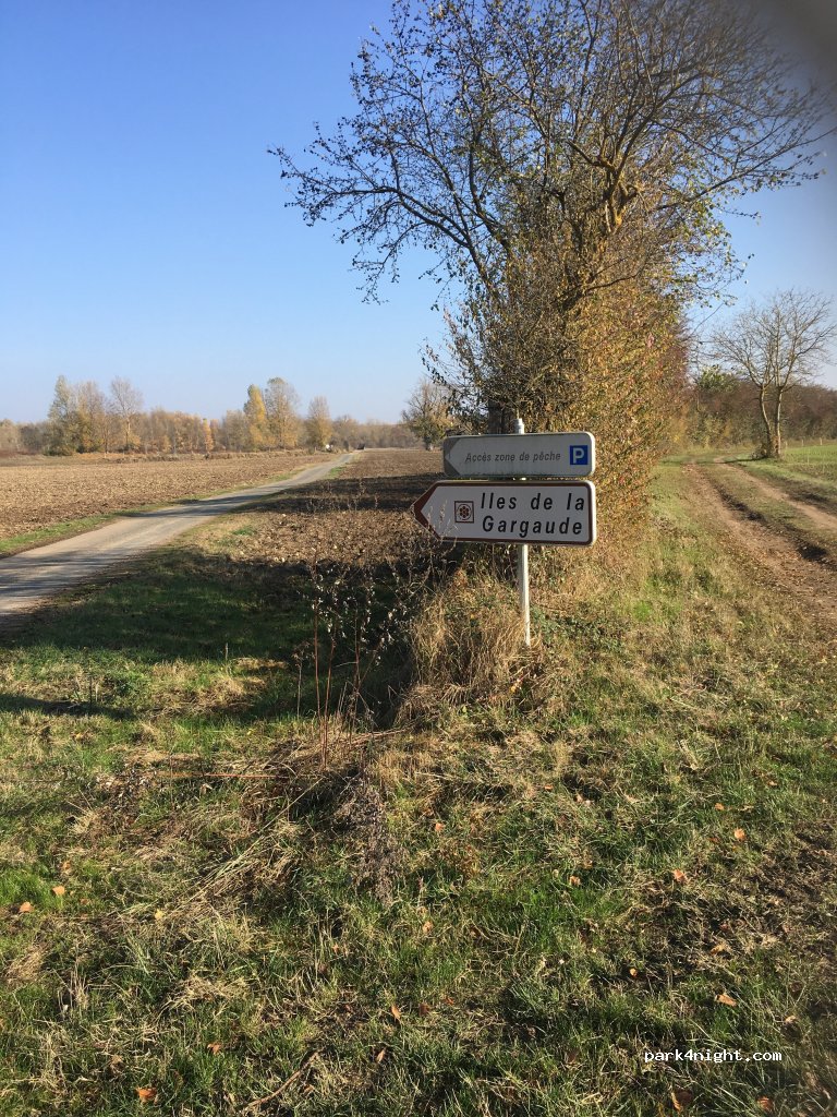 (18300) Thauvenay - Unnamed Road — foto 2