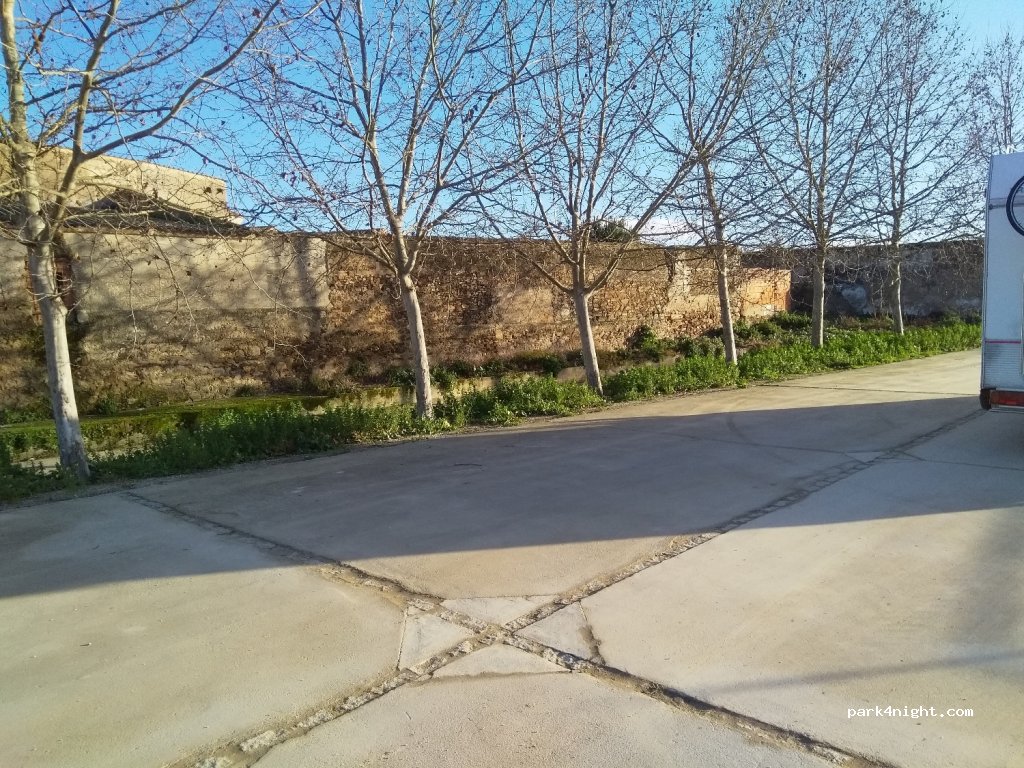 (10190) Casar de Cáceres - 117 Calle Larga Baja — foto