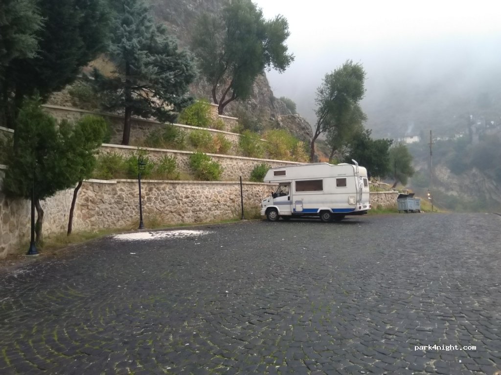 (31120) Hatay - 35 Senpiyer Caddesi — foto