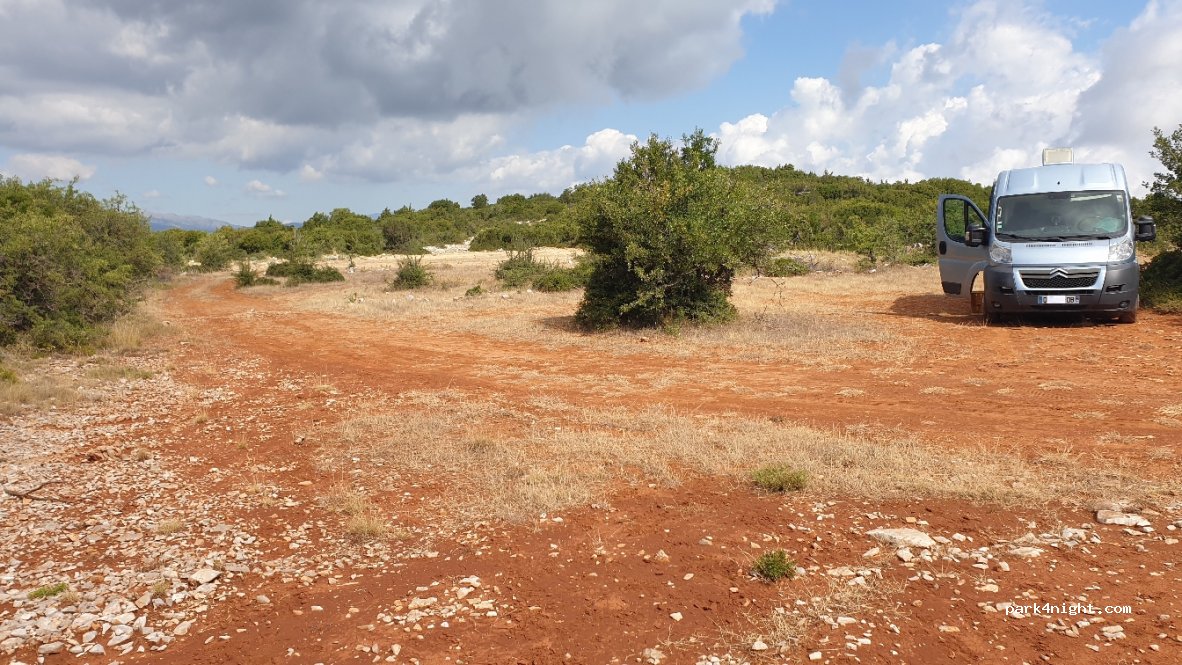 (223 00)  - Eparchiaki Odos Apideon-Leonidiou — foto 3