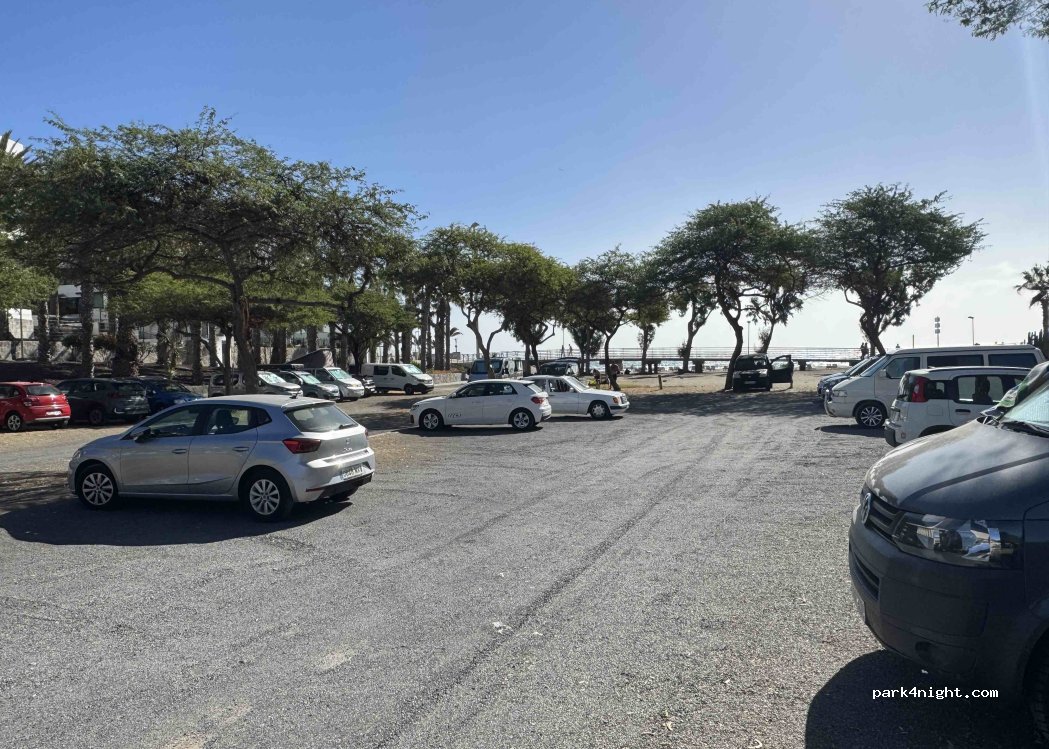 (35100) San Bartolomé de Tirajana - 17 Calle las Adelfas — foto 5