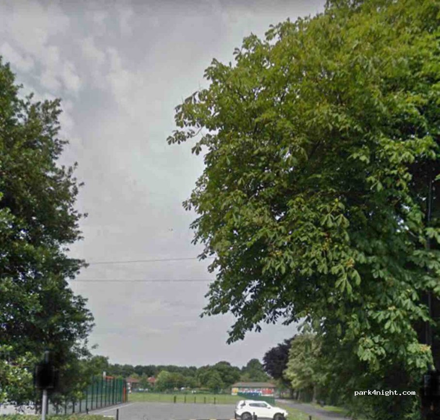 (WA14 1LJ) Altrincham - 101 Navigation Road — foto