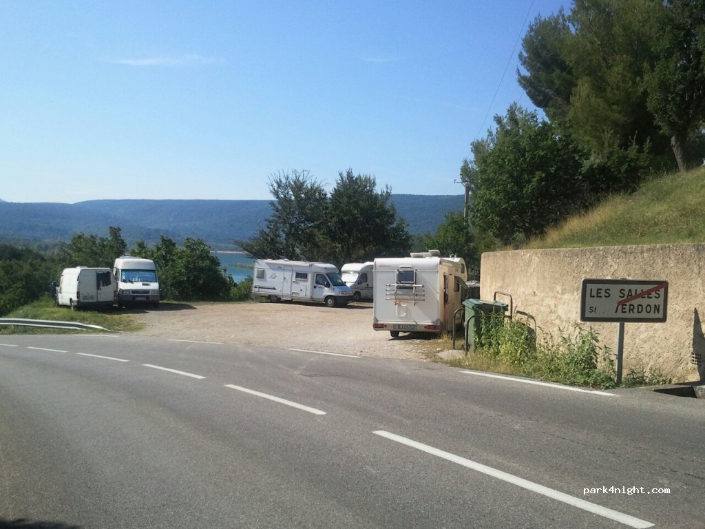 (83630) Les Salles-sur-Verdon - Vigne d'Aiguine — foto