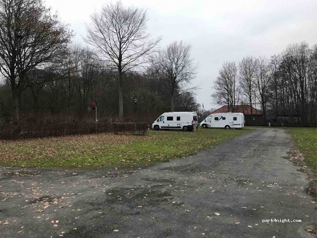 (26683) Saterland - 20 Am Sportplatz — foto