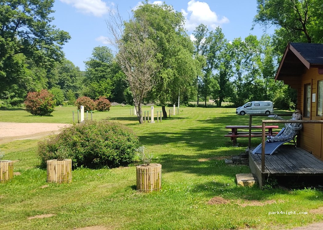 Camping municipal St-Pierre-de-Côle — foto 3