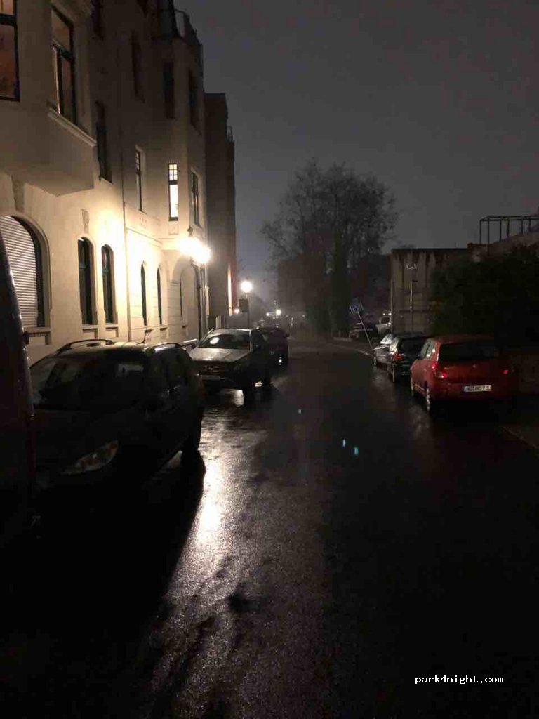 (47051) Duisburg - 9 Springwall — foto