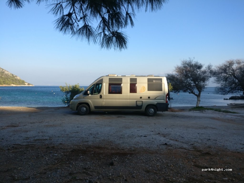 (831 00) Vathi - Unnamed Road — foto