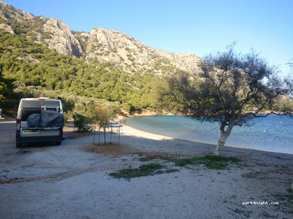 (831 00) Vathi - Unnamed Road — foto 2
