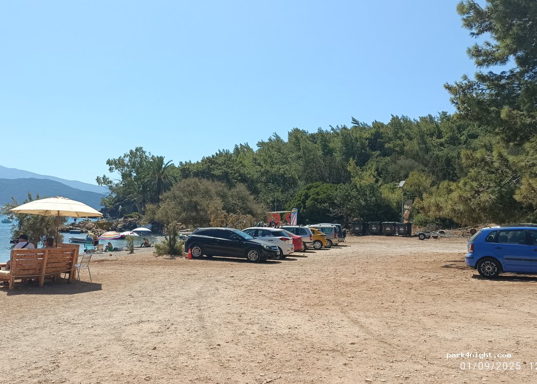 (831 00) Vathi - Unnamed Road — foto 5