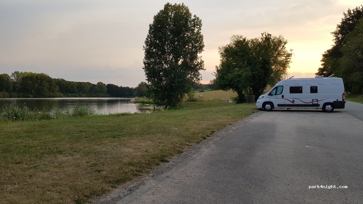 (21760) Lamarche-sur-Saône - Rue des Étangs — foto